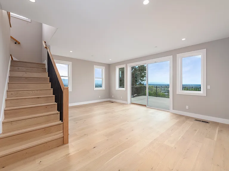2661 Carol Dr — Photo 23
