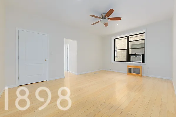 Rented by A&E Real Estate Management | media 7