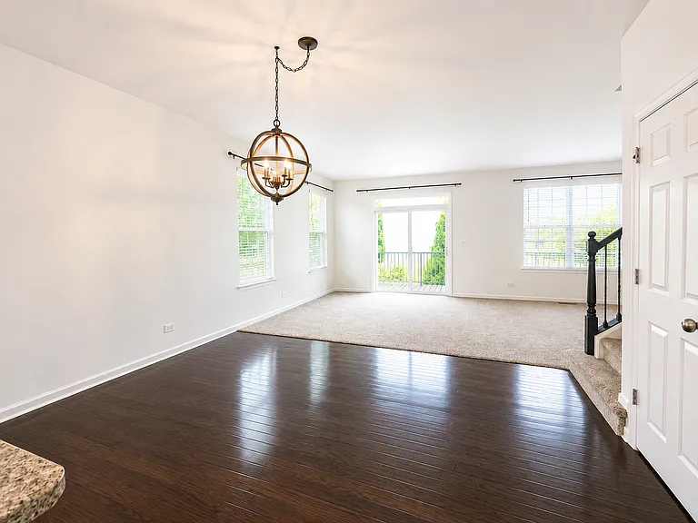 95 Valencia Pkwy — Photo 3