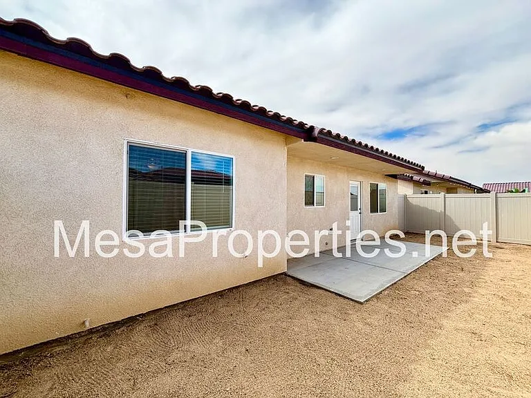 9550 Tamarisk Ave #128 — Photo 8