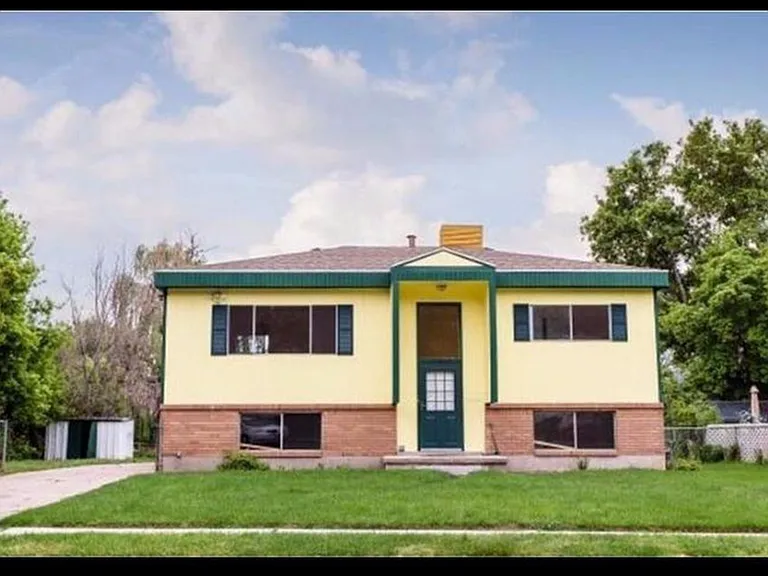 631 W 100 N — Photo 1