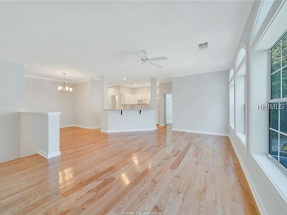 4th image of 4 Indigo Run Dr APT 411