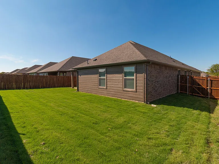 1013 Verde Valley Ln — Photo 26