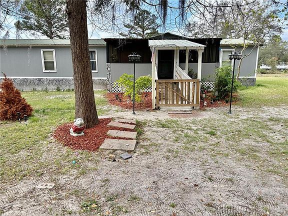 2nd image of 5641 Fleetwood Ln