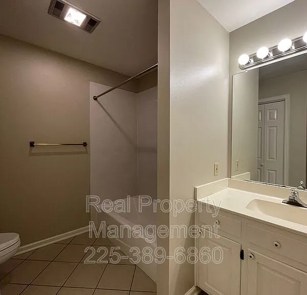 2422 Riverside Dr — Photo 20