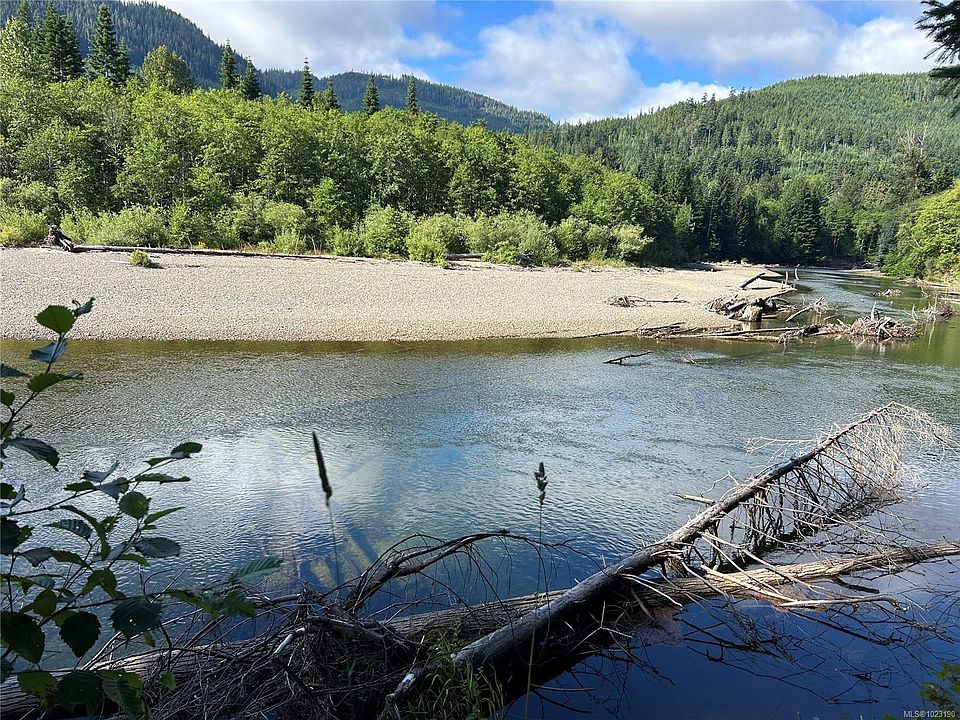 1st image of 1845 Stowe Creek Rd