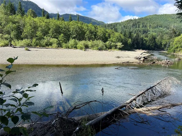 1845 Stowe Creek Rd, Strathcona, BC V0P 1R0