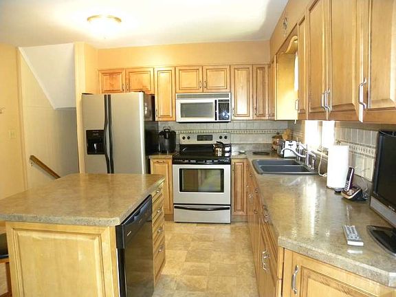5th image of 7 Grand St