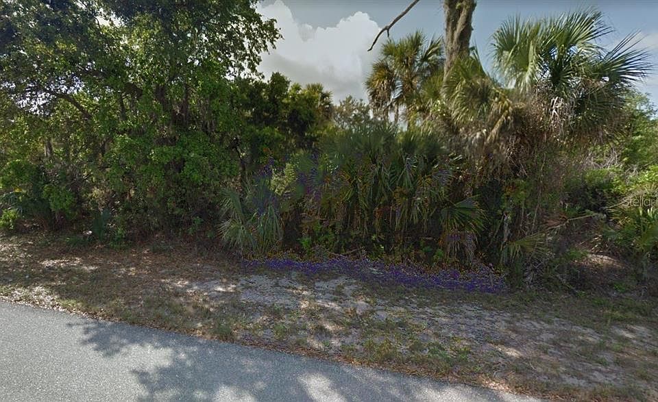 2nd image of 17349 Gulfspray Cir