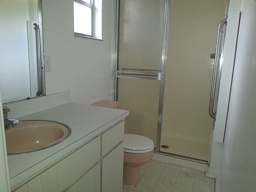 5th image of 899 W Gaucho Cir