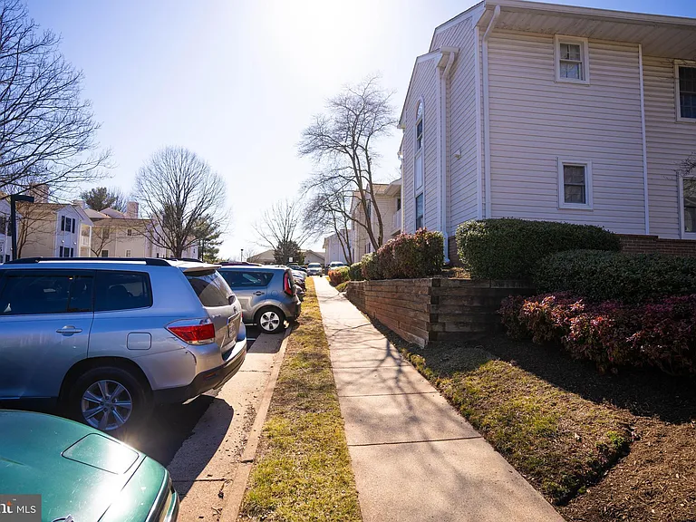 105 Westwick Ct #2 — Photo 17