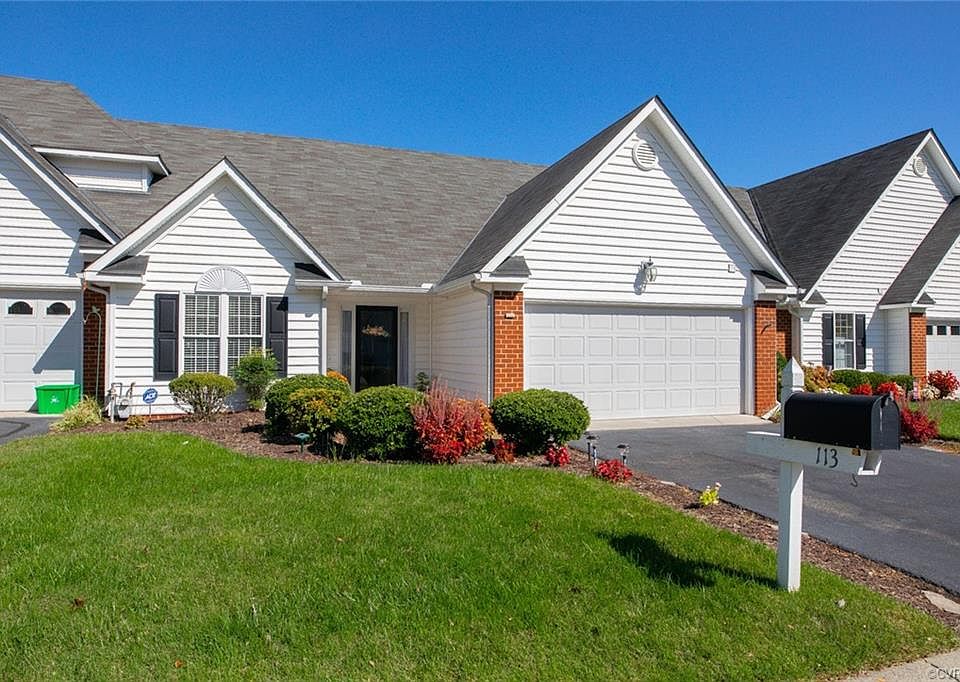 1st image of 113 Carriage Point Ln