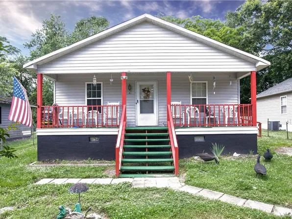 312 Phillips St, Thomasville, NC 27360