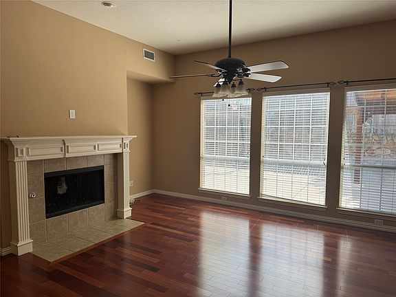 2nd image of 3013 Brookvale Dr