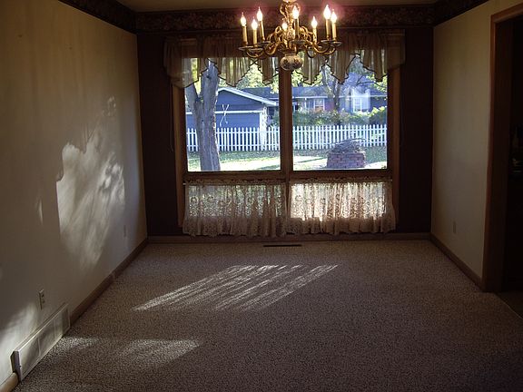 4th image of 304 11th St S