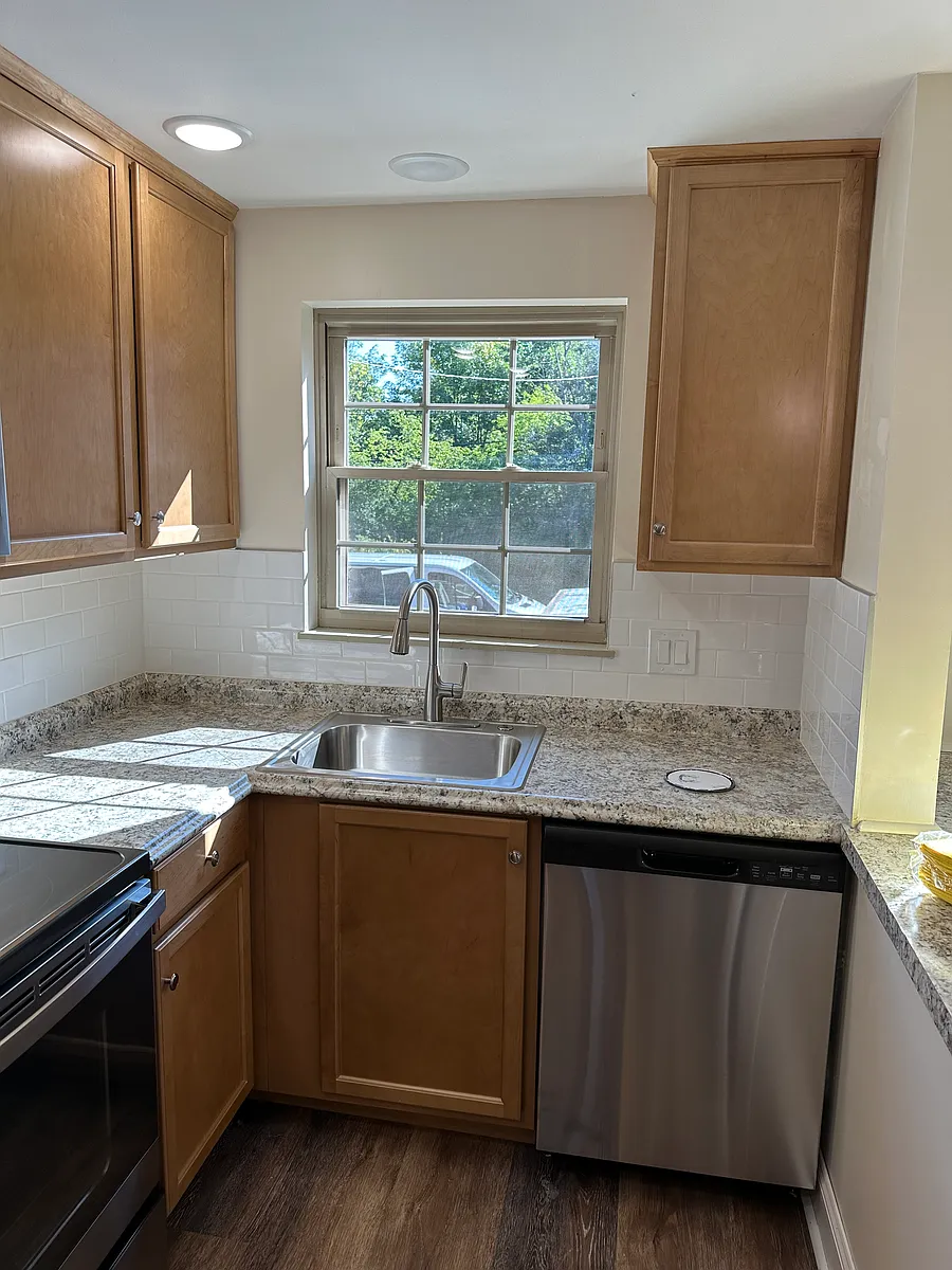 Building Photo - 459 Bernhardt Dr #3