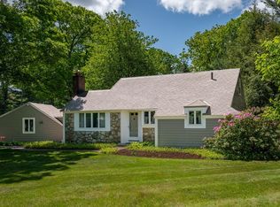 21 Whitcomb Ave, Hingham, MA 02043
