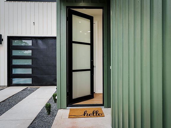 3rd image of 3204 Lyons Rd #1