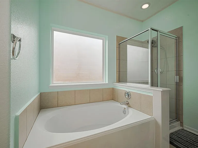 5003 Forest Moss Ct — Photo 37