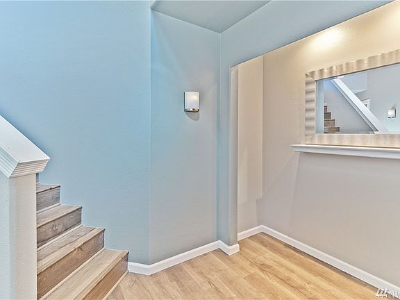 3rd image of 14936 89th Ave SE