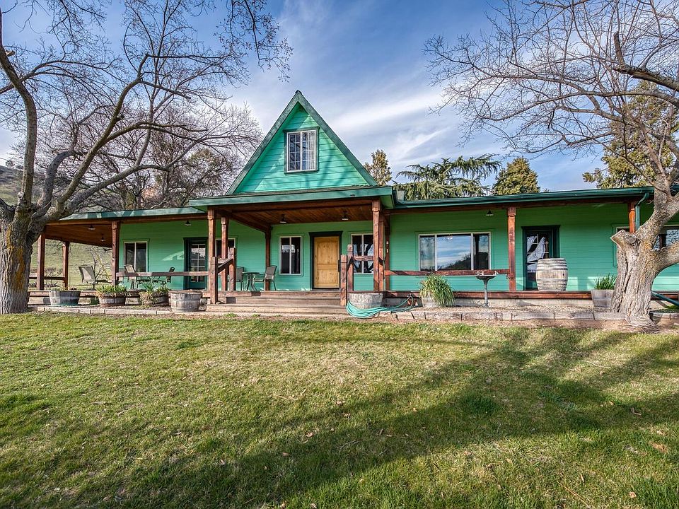 1st image of 34447 Squaw Leap Ln