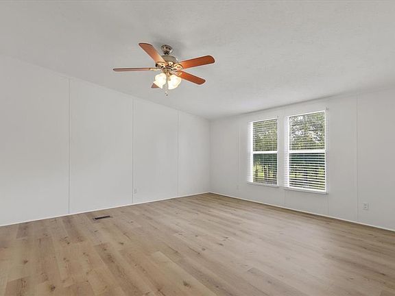3rd image of 3063 County Road 484