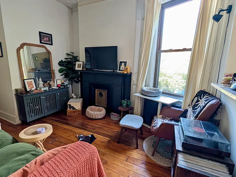 82 Wayne St #3L — Photo 4