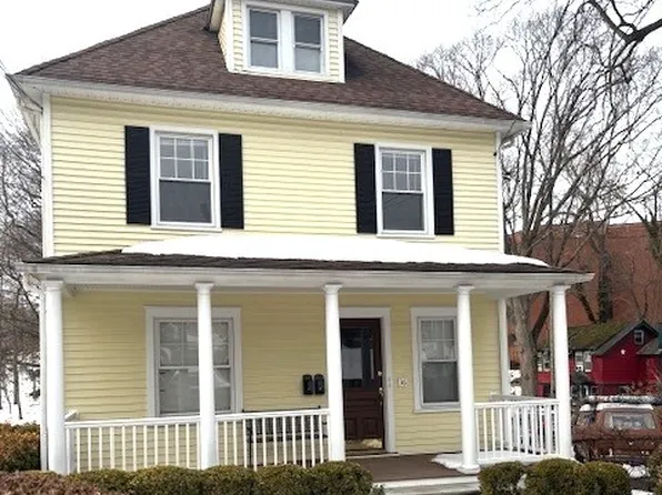 36 Locust St #B, Greenwich, CT 06830