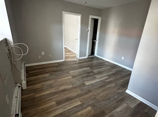 220 64th St APT 4, West New York, NJ 07093