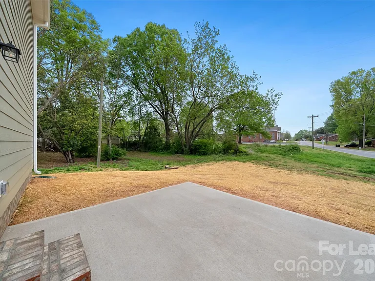 1007 Sioux St — Photo 29