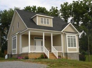 204 Greenway Ave N, Boyce, VA 22620