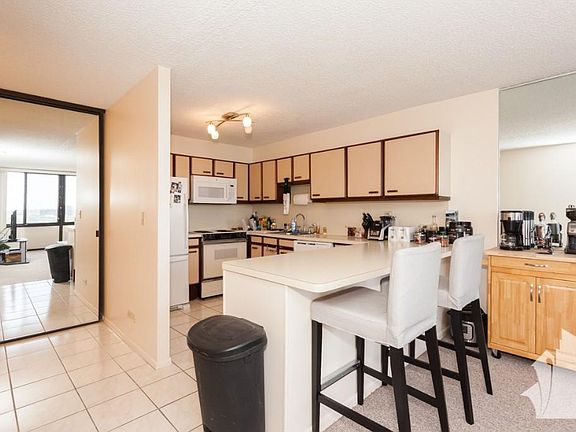 5th image of 2754 N Hampden Ct #1401AAA