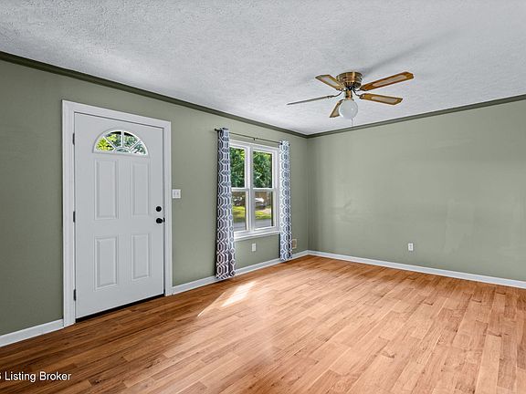 4th image of 10200 Waycross Ave