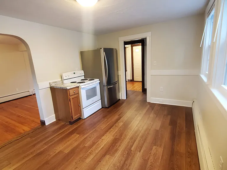 8 Woodland St #8 — Photo 11