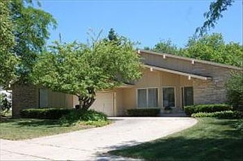 1st image of 2743 Minot Ln