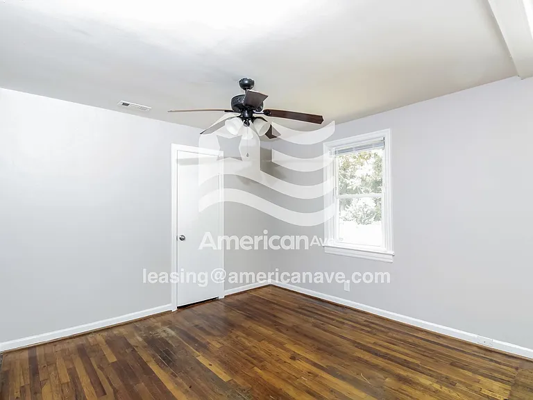 1744_011_main_bedroom_12801987.jpg