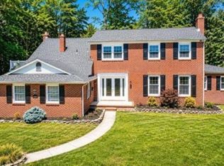 8 Ramble Pl, Turnersville, NJ 08012