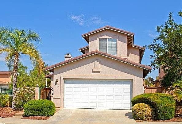 1st image of 39528 Tischa Dr