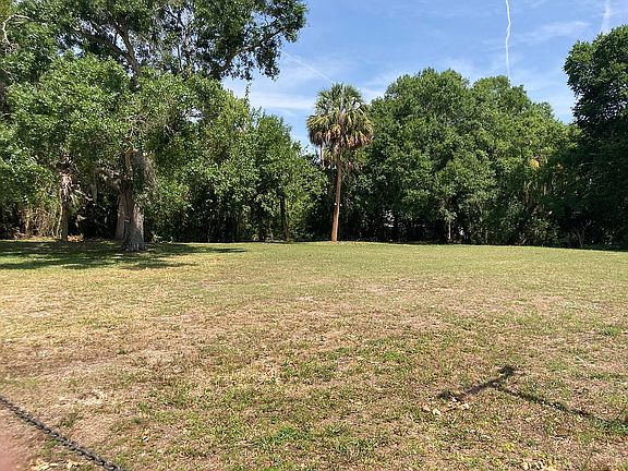 4th image of 3313 W Tampa Bay Blvd