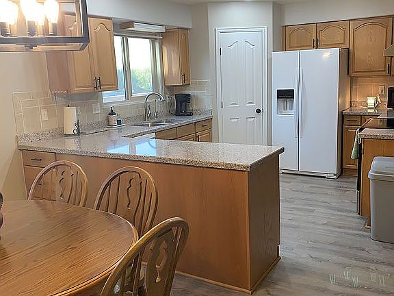 4th image of 3442 E Beaver Dam Dr