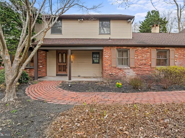 740 Libby Ln, Feasterville Trevose, PA 19053