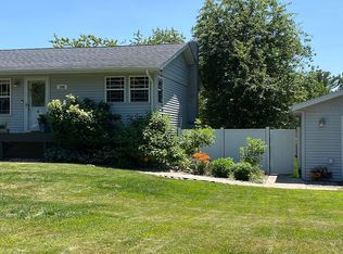 208 Wren Dr, Duluth, MN 55811