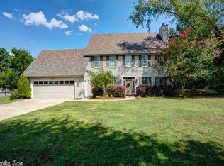 4 Heatherbrae Ct, Little Rock, AR 72223