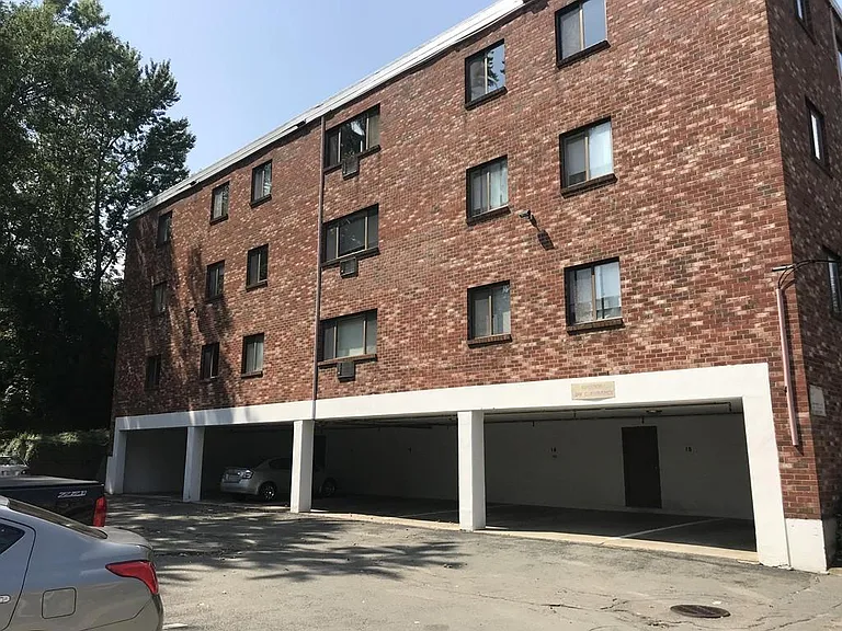 100 Tremont St #7 — Photo 16
