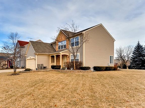 3rd image of 9894 Bedford Dr