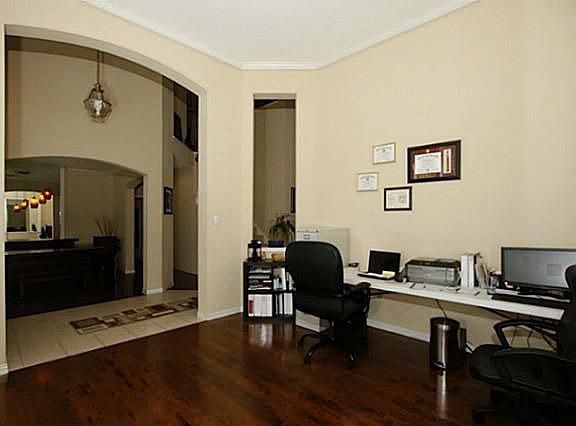 5th image of 3012 Timber Brook Dr