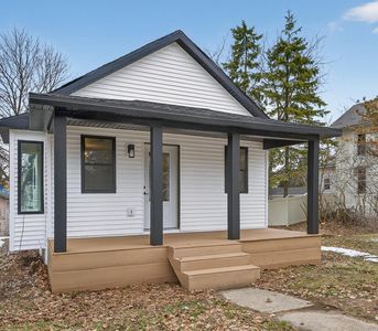 421 N 4th Ave, Sturgeon Bay, WI, 54235