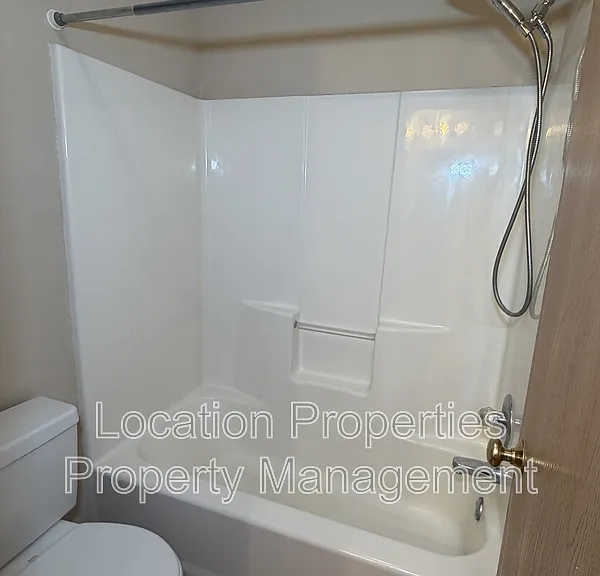 2201 Westdale Rd #C12 — Photo 19