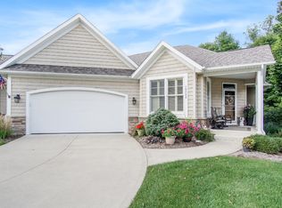 16250 Woodvale Blvd #33, Spring Lake, MI 49456