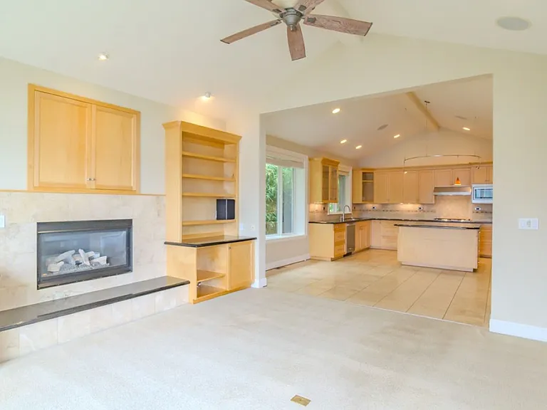 8568 Sand Point Way NE — Photo 22